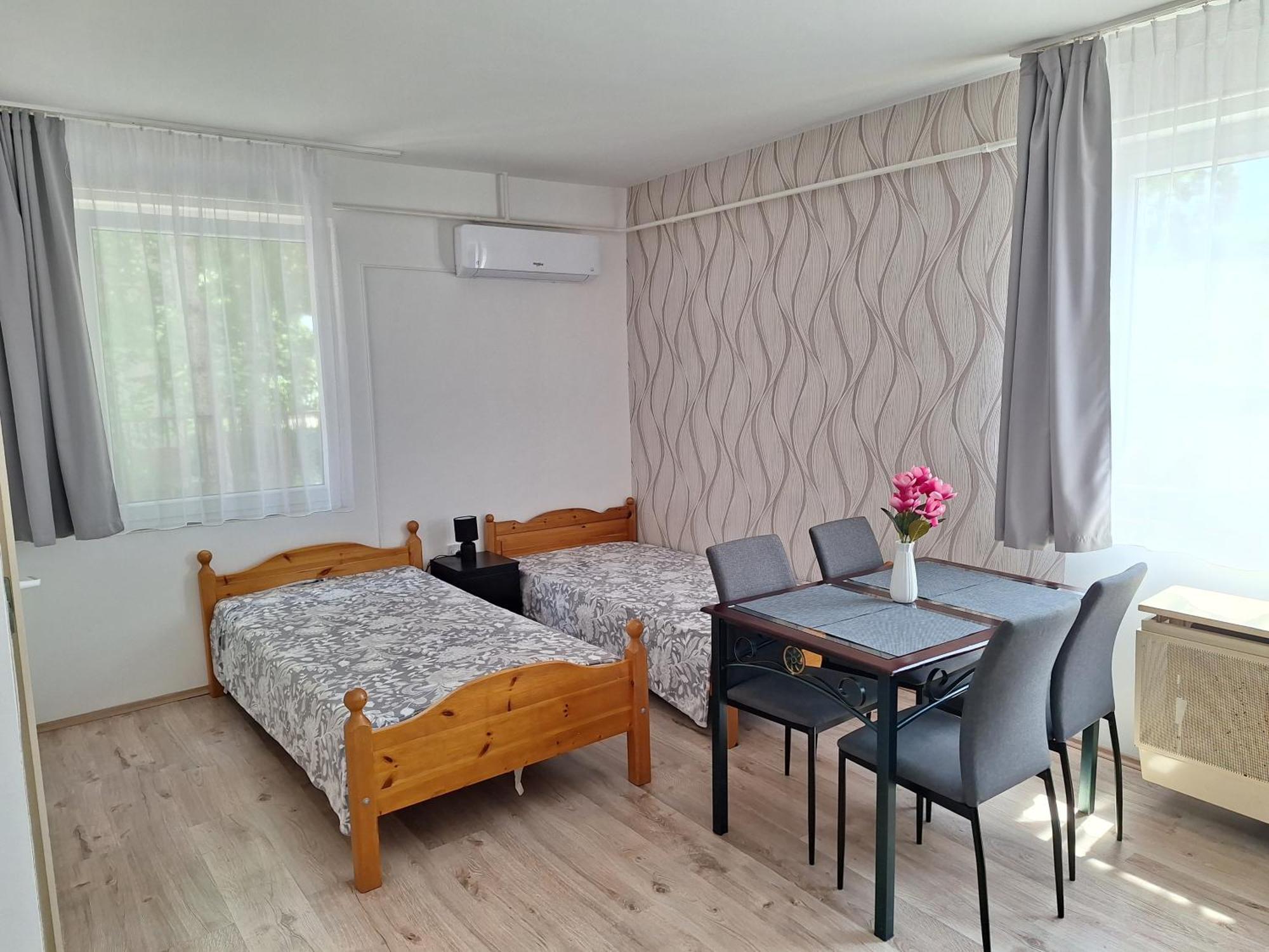 Nikolett apartman Hajdúszoboszló Exteriör bild